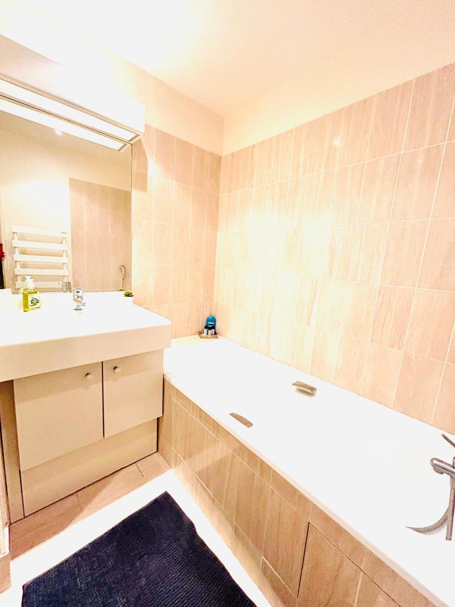 Superbe Appartement Terrasse Levallois-Perret Ngoại thất bức ảnh